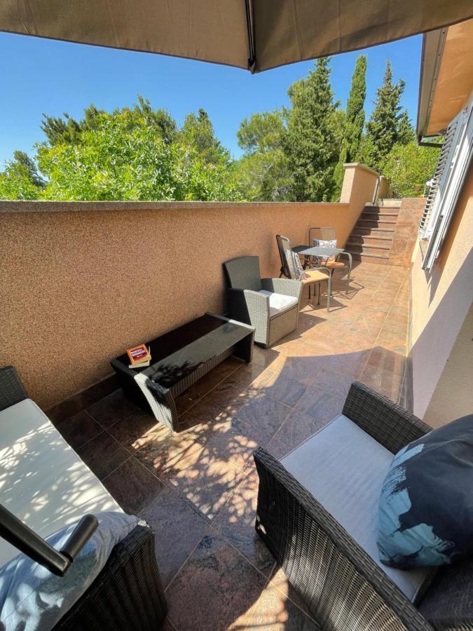 Apartments Villa Antonia Jadranovo Buitenkant foto