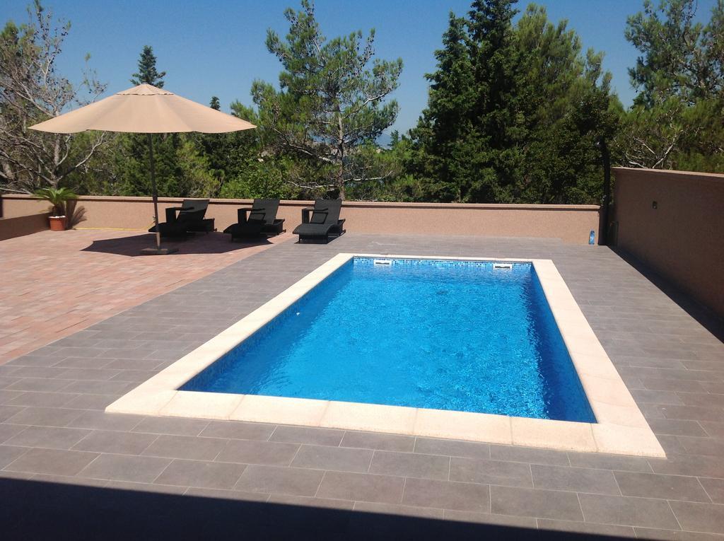Apartments Villa Antonia Jadranovo Buitenkant foto